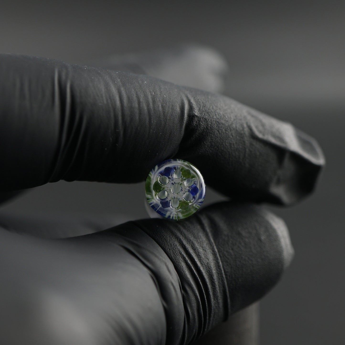 Detail view of the 7-hole design in the Aurora Ridge collector glass tip