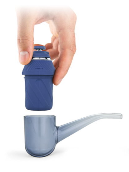 Puffco Proxy Storm in limitierter Auflage zeigt wie das obere Rauchelement mit der Pfeife verbunden wird.