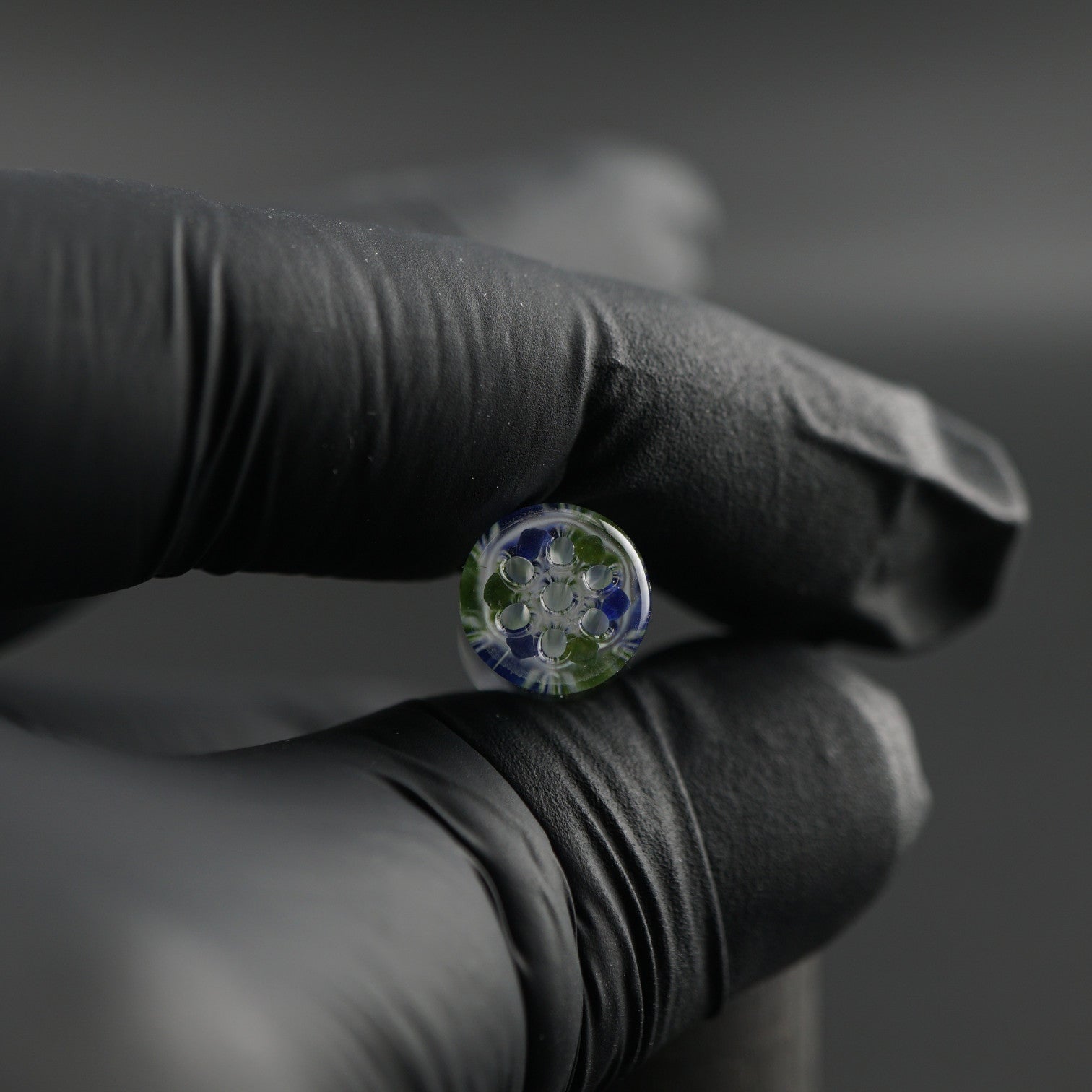 Detail view of the 7-hole design in the Aurora Ridge collector glass tip