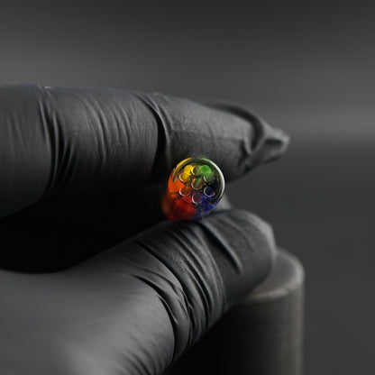 Close-up of the 7-hole airflow system in the Prismatic Flow glass tip