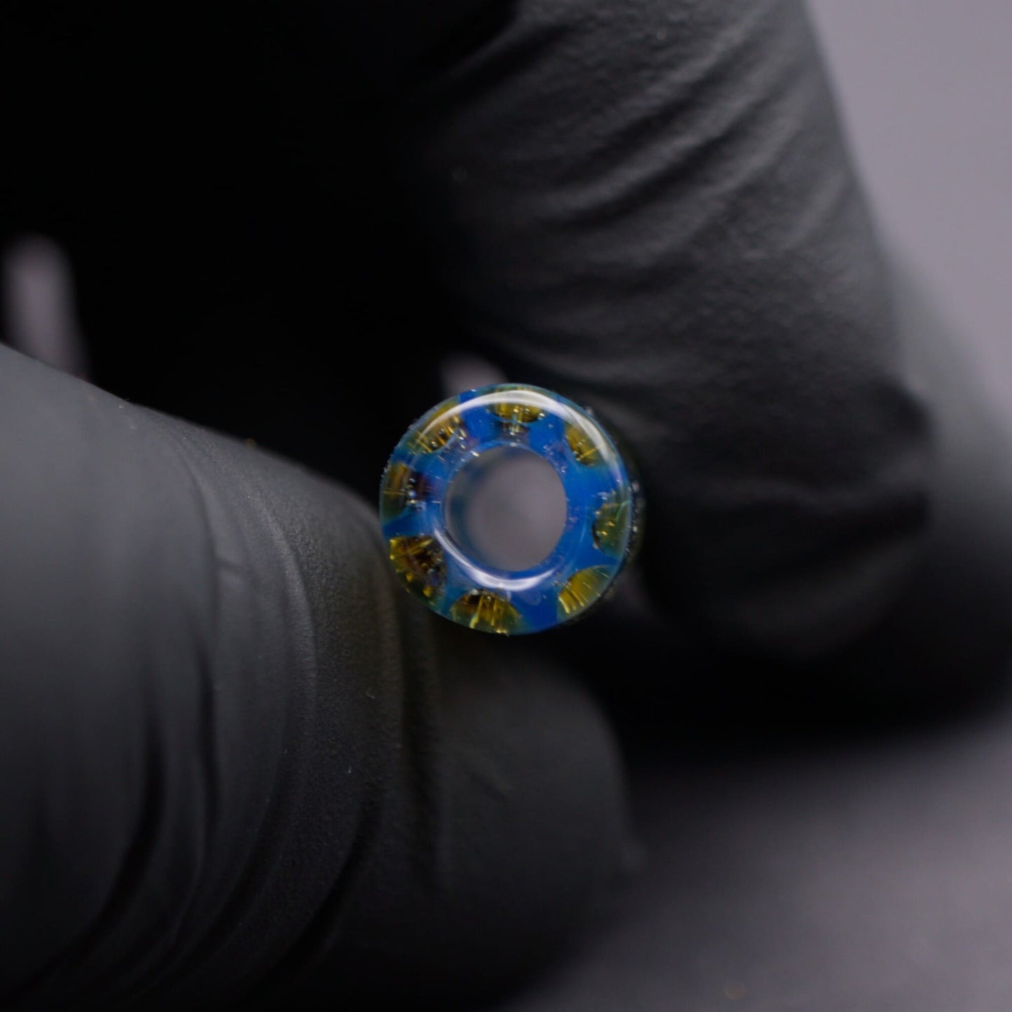 Glasfilter für Joints stevehglass Detailaufnahme Hand