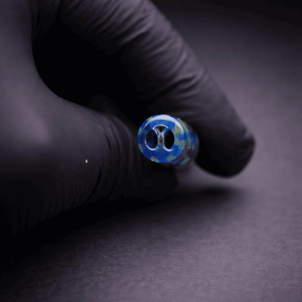 Detail Glastip offener Airflow Glasfilter blau gelb