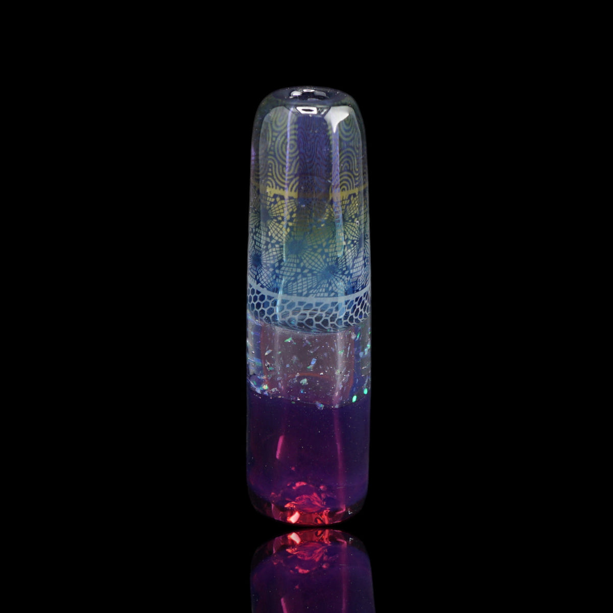 Hefe Glass Violet Cipher Glastip mit goldfarbenen Linien, geometrischen Rosetten, funkelndem Band und violettem Ende