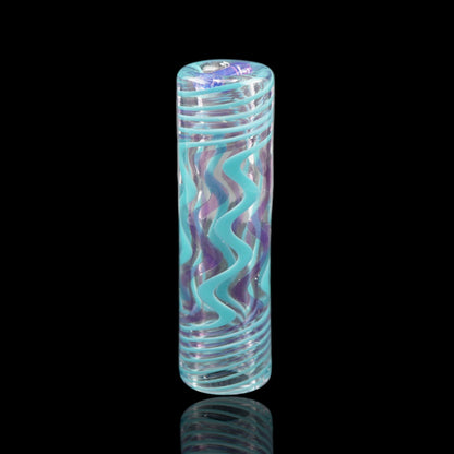 Jcreature Glass Aqua Mirage Glastip mit türkisfarbenen Wellen, transparenten Bereichen und violetten Akzenten