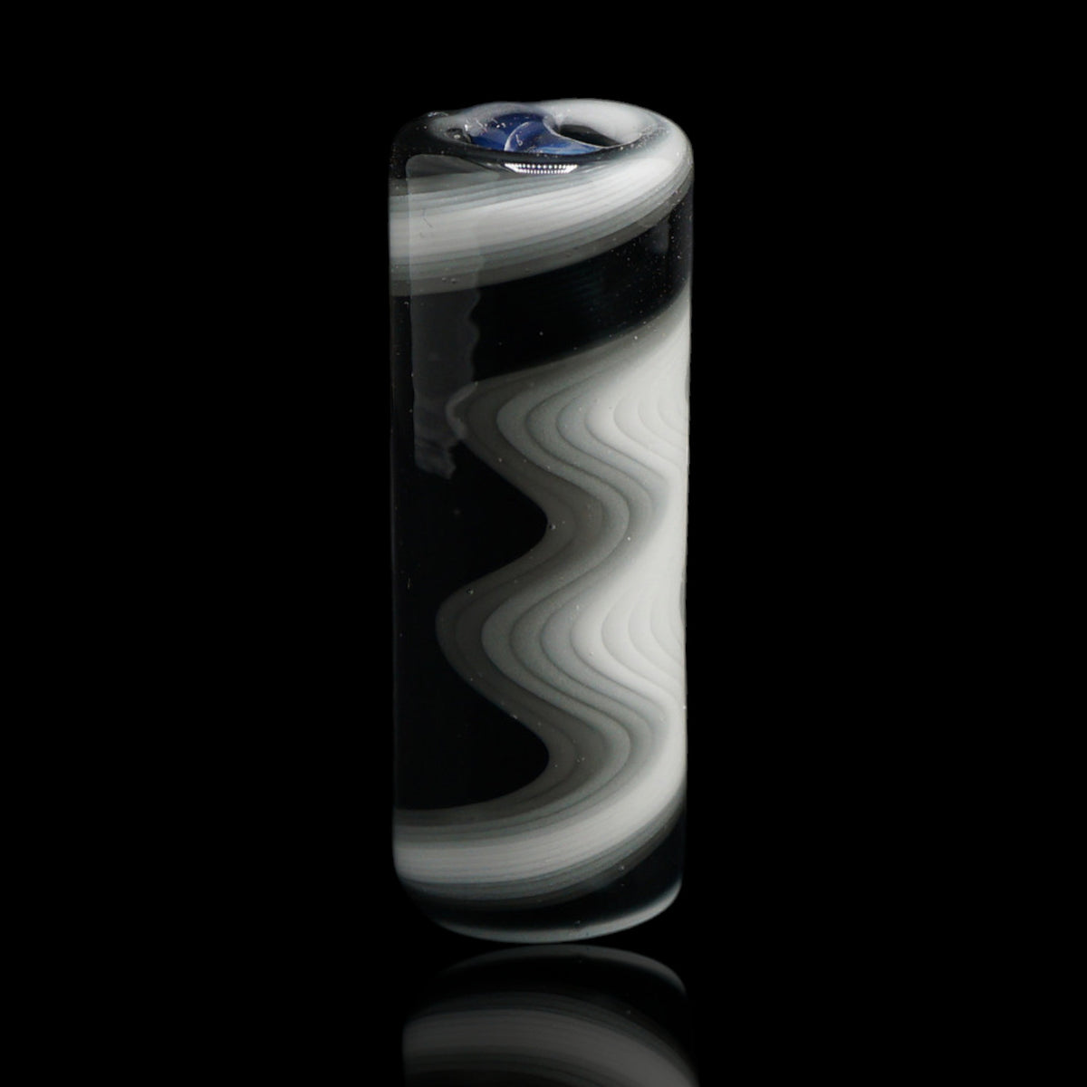 Aufrecht stehender Jcreature Glass Monochrome Wave Glastip mit weißen und grauen Wellen auf schwarzem Hintergrund