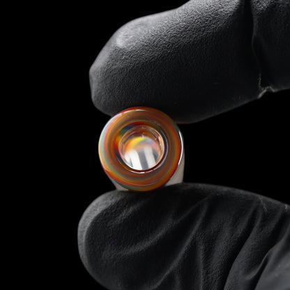 Offenes Ende des Rainbow Melt Glastips mit 11,5 mm Durchmesser und regenbogenfarbenem Glasrand