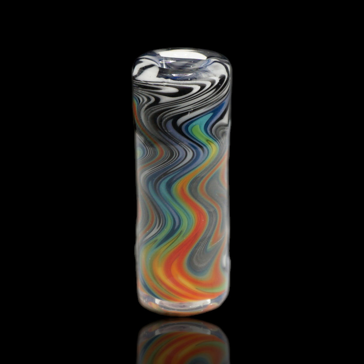 Aufrecht stehender Rainbow Ripple Collector Glastip von Jcreature Glass mit Wellen in Orange, Gelb, Grün, Türkis und Blau