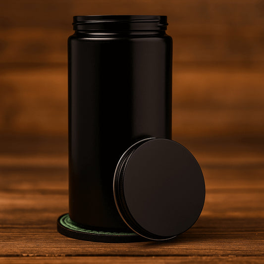 1000 ml Miron UV-Aufbewahrungsglas mit Metalldeckel auf Holztisch – ideal für Cannabis, Kräuter und Curing