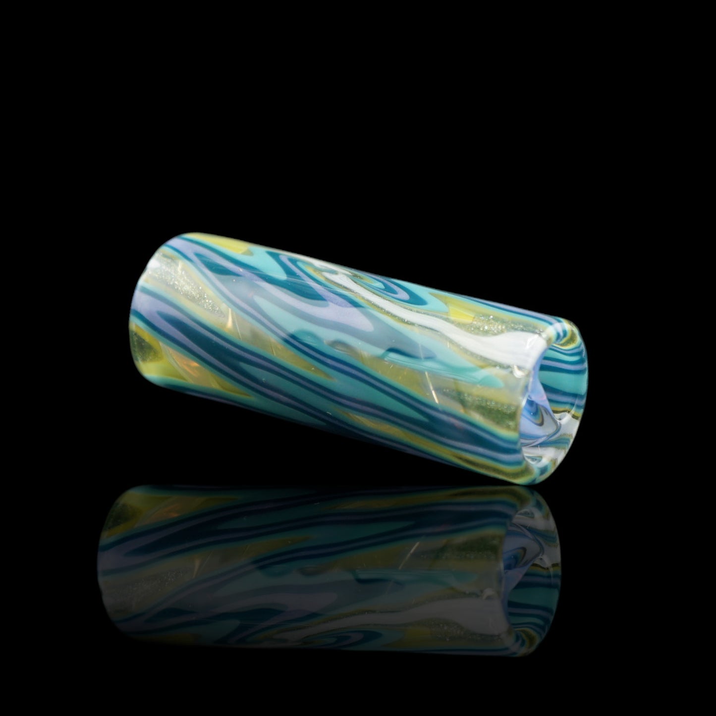Horizontal view of the Tyeglassarts Arctic Stream glass tip with turquoise blue white and yellow flowing linework